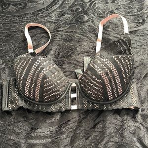 Lined Plunge with removable padding